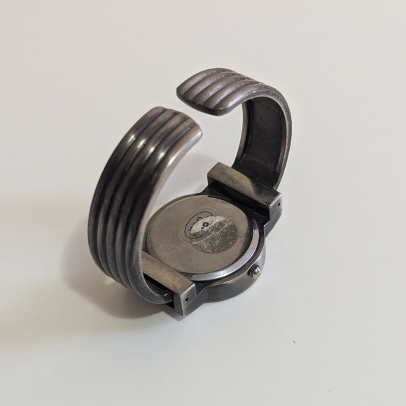 #58 - MSJ Quartz Watch Silver - Picture 2 of 7